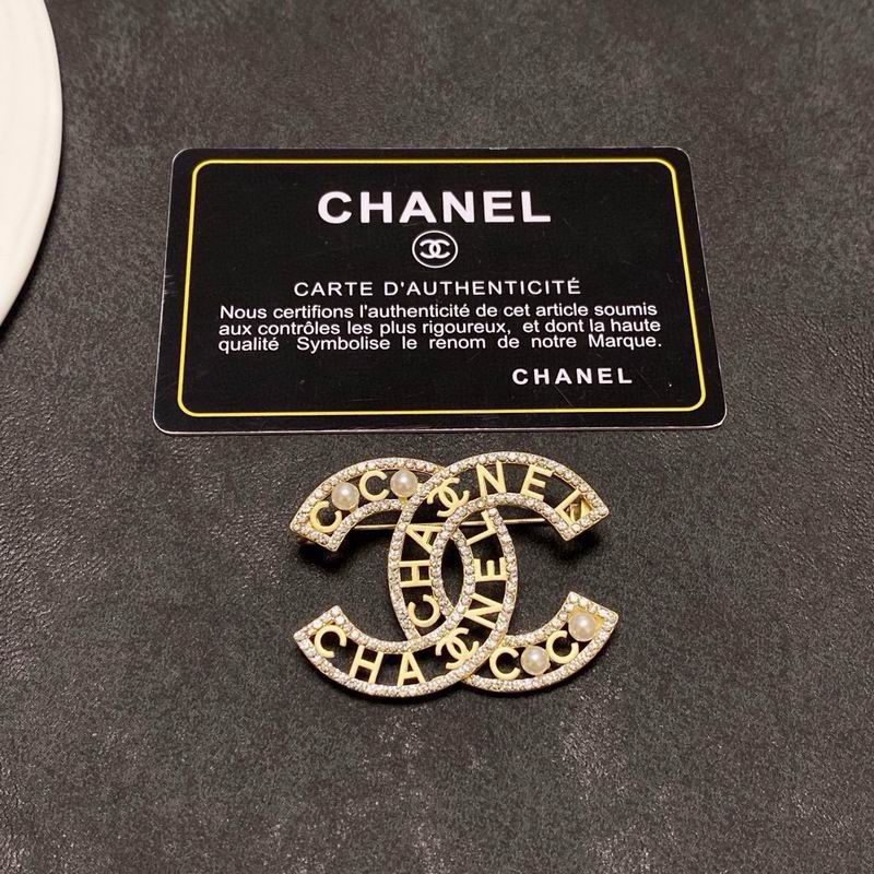Chanel Brooch 10yxx05