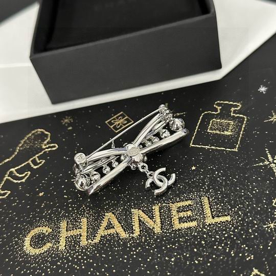 Chanel Brooch 11lyh102
