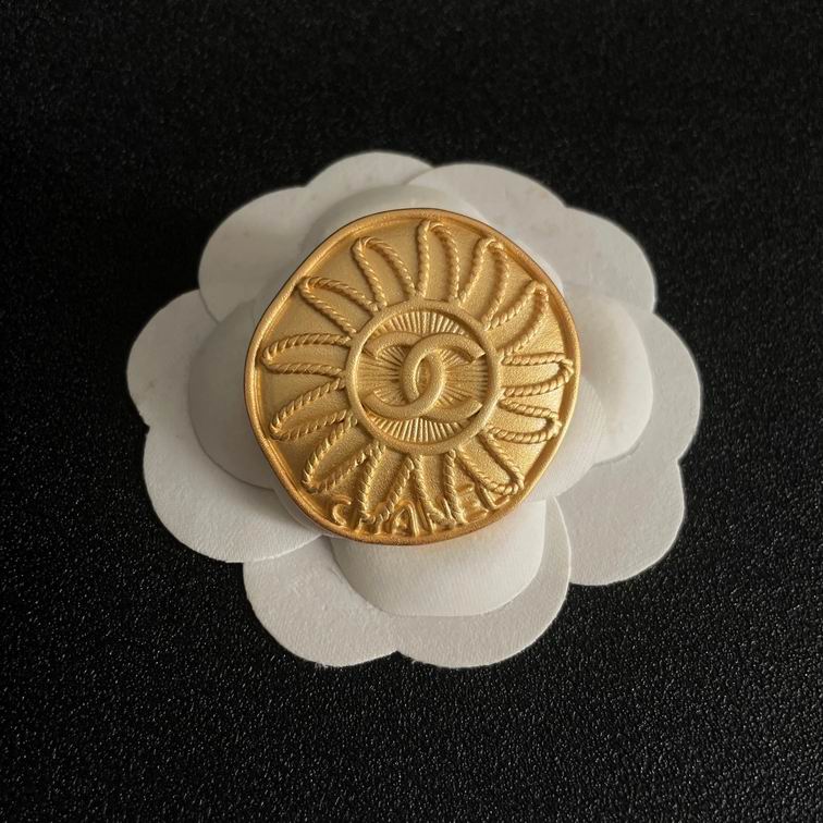 Chanel Brooch 11lyh120