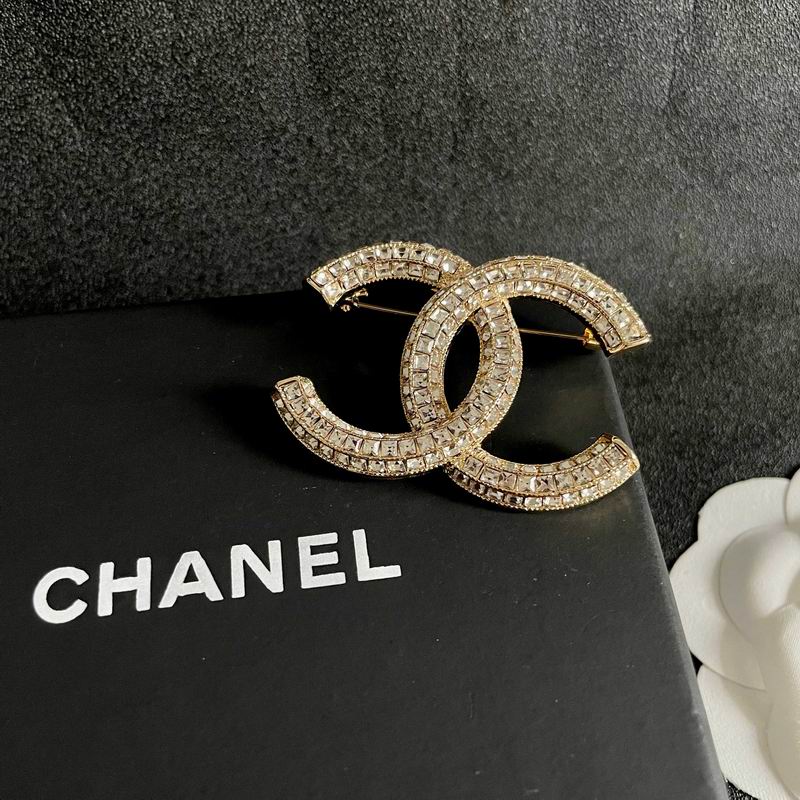 Chanel Brooch 11yxx105