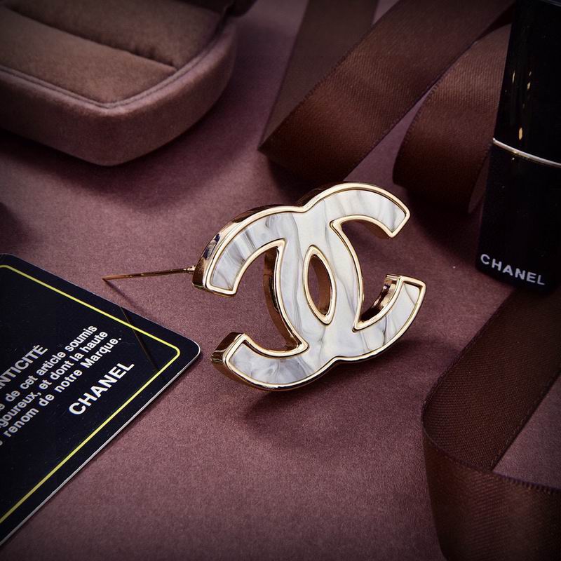 Chanel Brooch 11yxx125