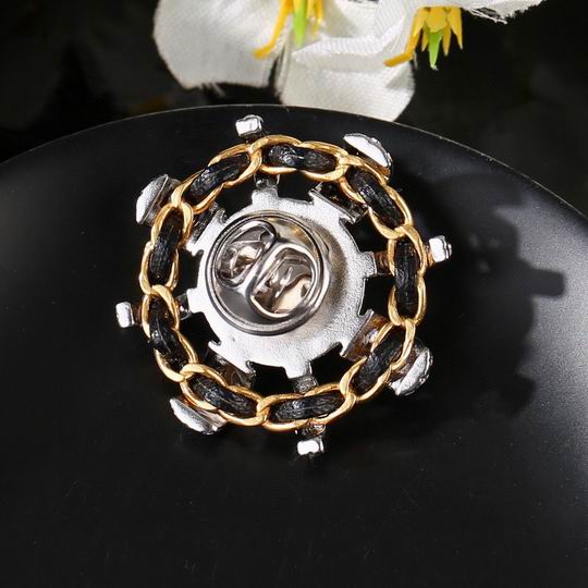 Chanel Brooch 12lyh101
