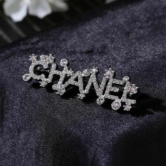 Chanel Brooch 12lyh115