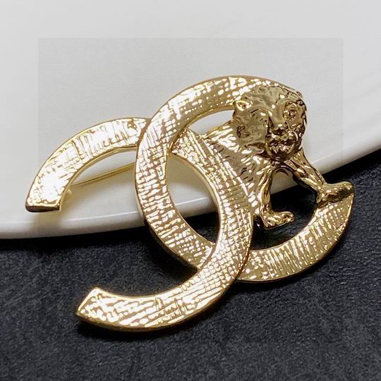 Chanel Brooch 12lyh30