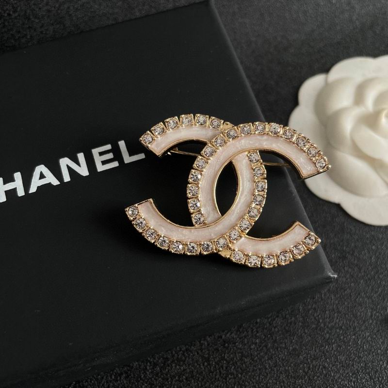 Chanel Brooch 12yxx211