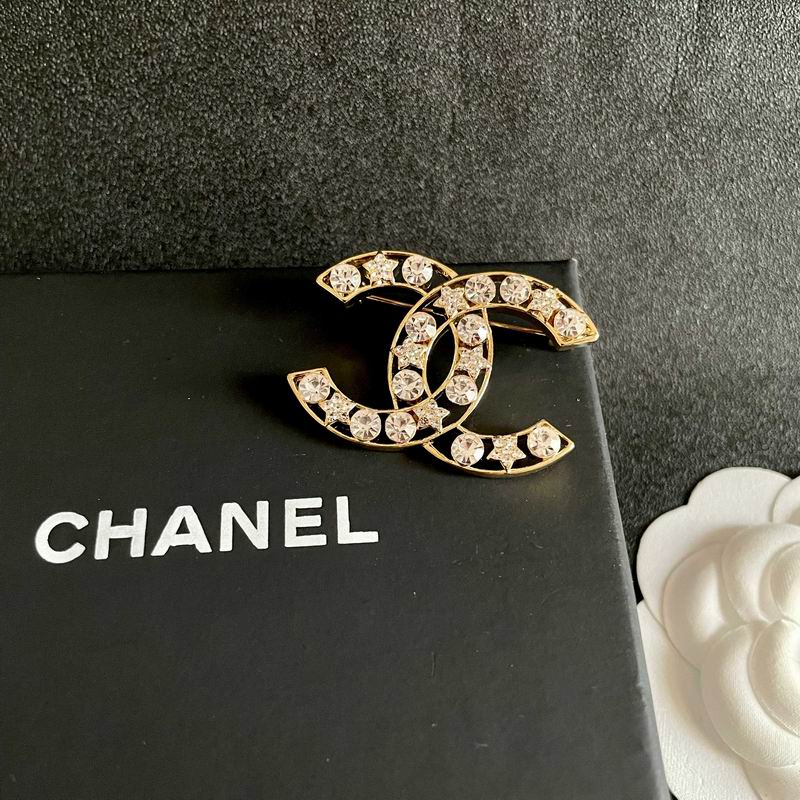 Chanel Brooch 12yxx264