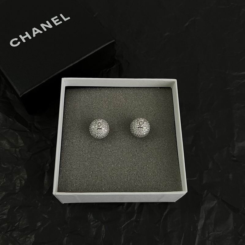 Chanel Earring 03yxs407