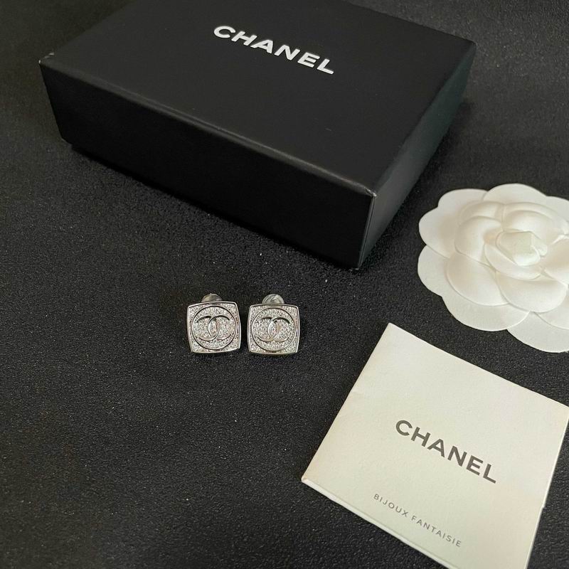 Chanel Earring 03yxs446