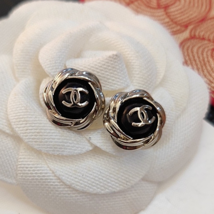 Chanel Earring 03yxs703