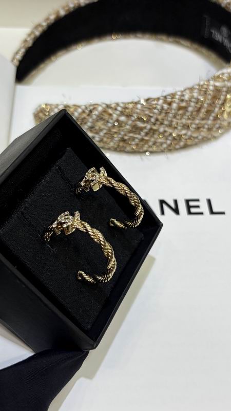 Chanel Earring 04yxs370
