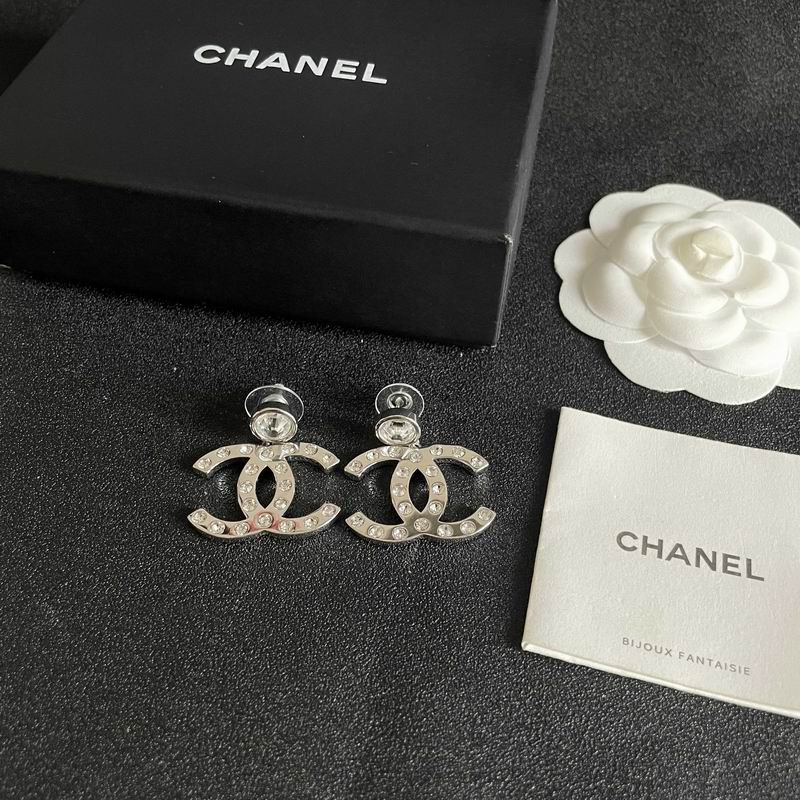 Chanel Earring 04yxs377