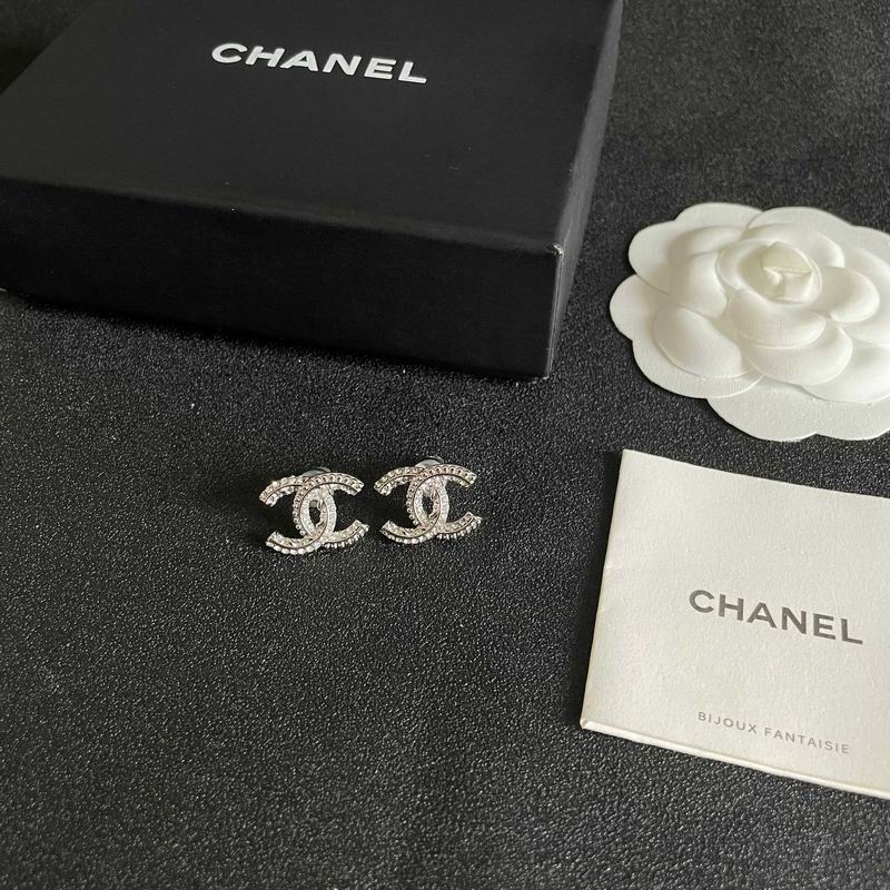 Chanel Earring 04yxs379