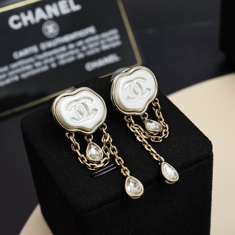 Chanel Earring 06yxh29