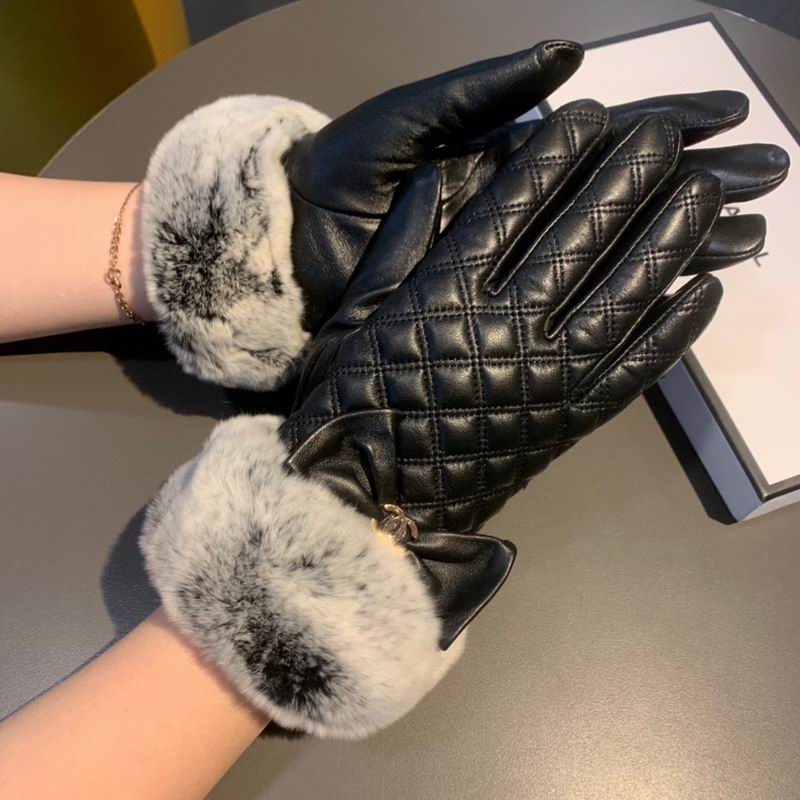 Chanel Gloves M L 110514