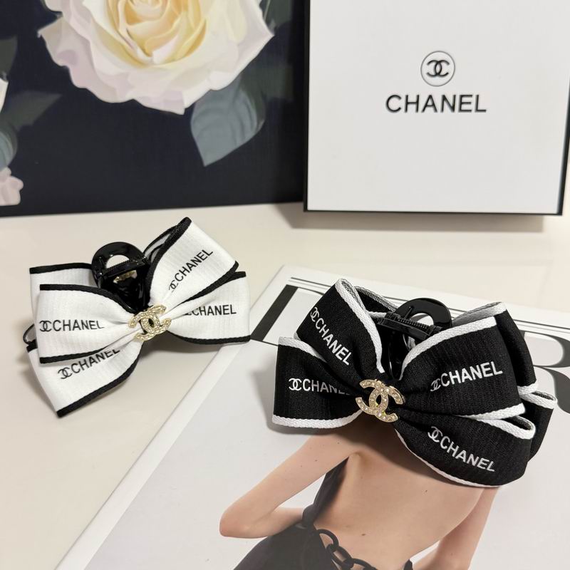 Chanel Hair Grab Clip hh63
