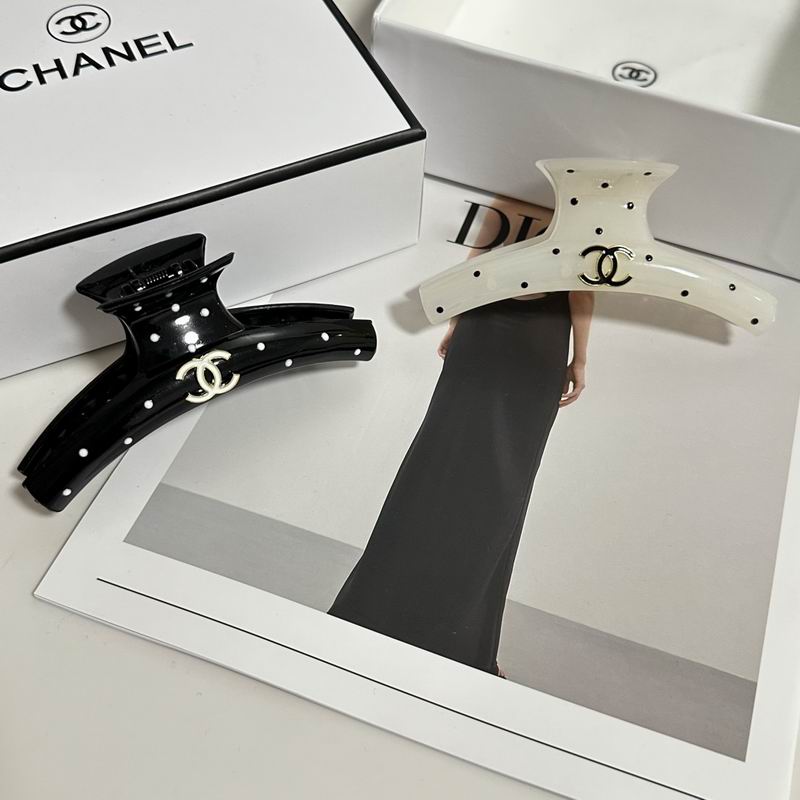 Chanel Hair Grab Clip hh65