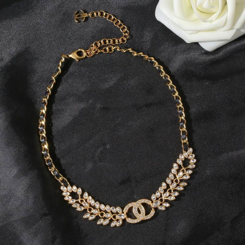 Chanel Necklace 03yxs100