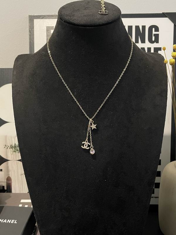Chanel Necklace 03yxs121