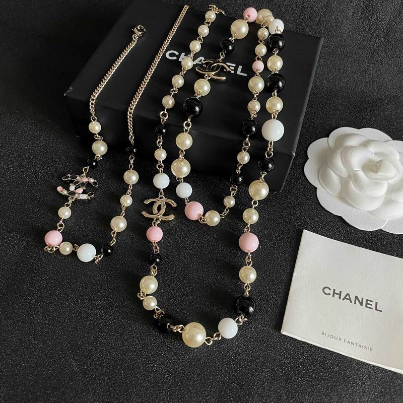 Chanel Necklace 03yxs127