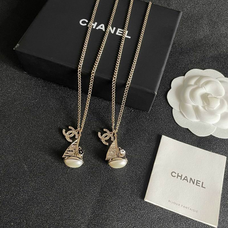 Chanel Necklace 03yxs157