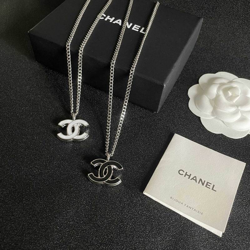 Chanel Necklace 03yxs356