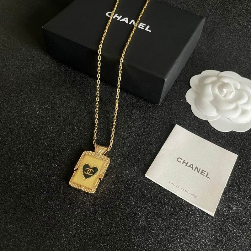 Chanel Necklace 03yxs369