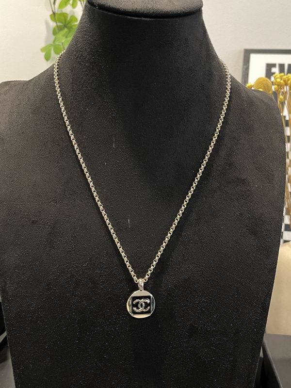 Chanel Necklace 03yxs376