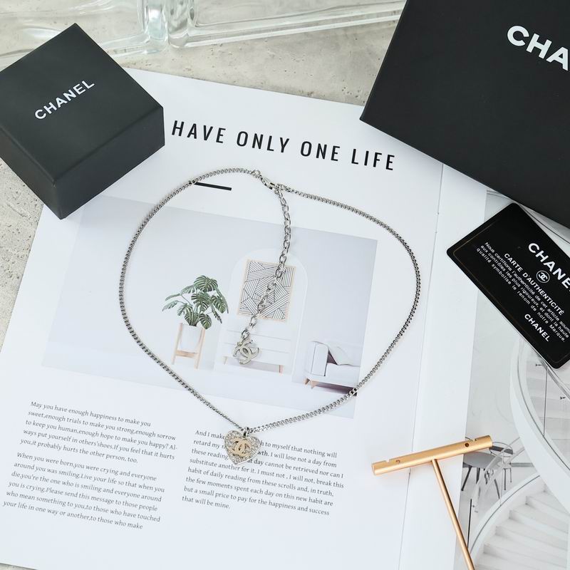 Chanel Necklace 04yxs127