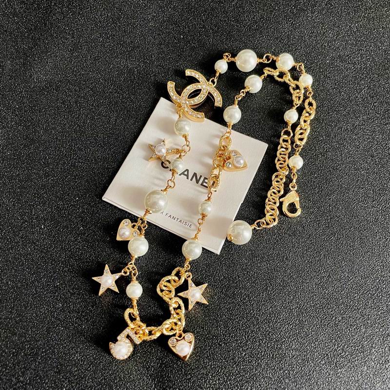 Chanel Necklace 04yxs139