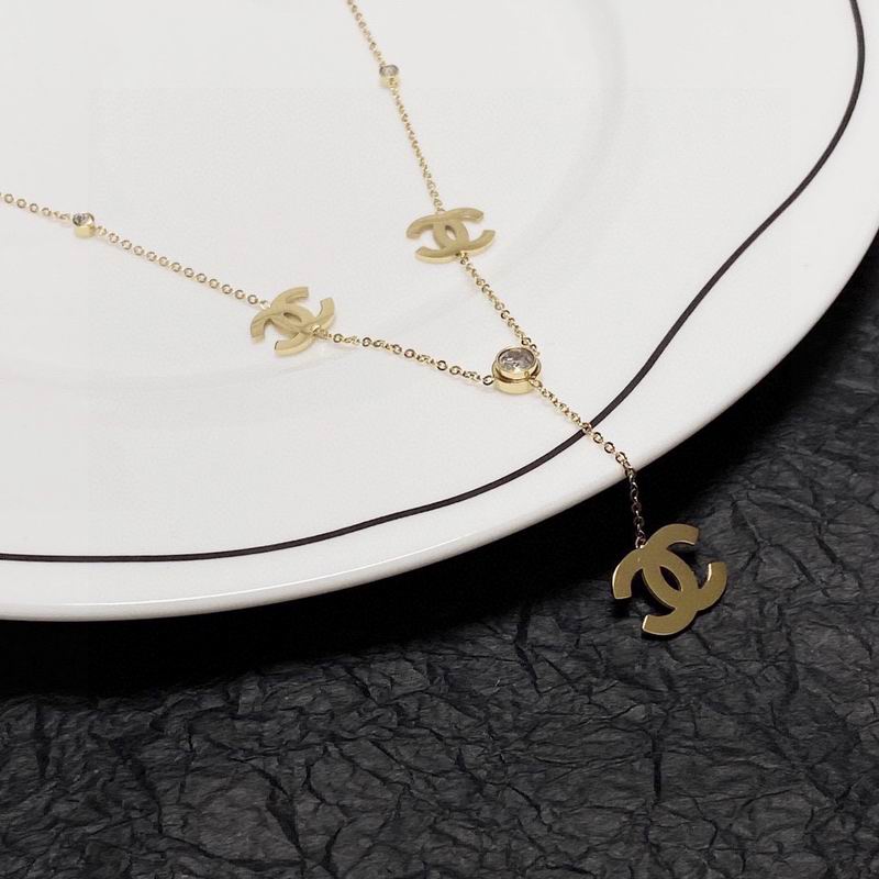 Chanel Necklace 04yxs412