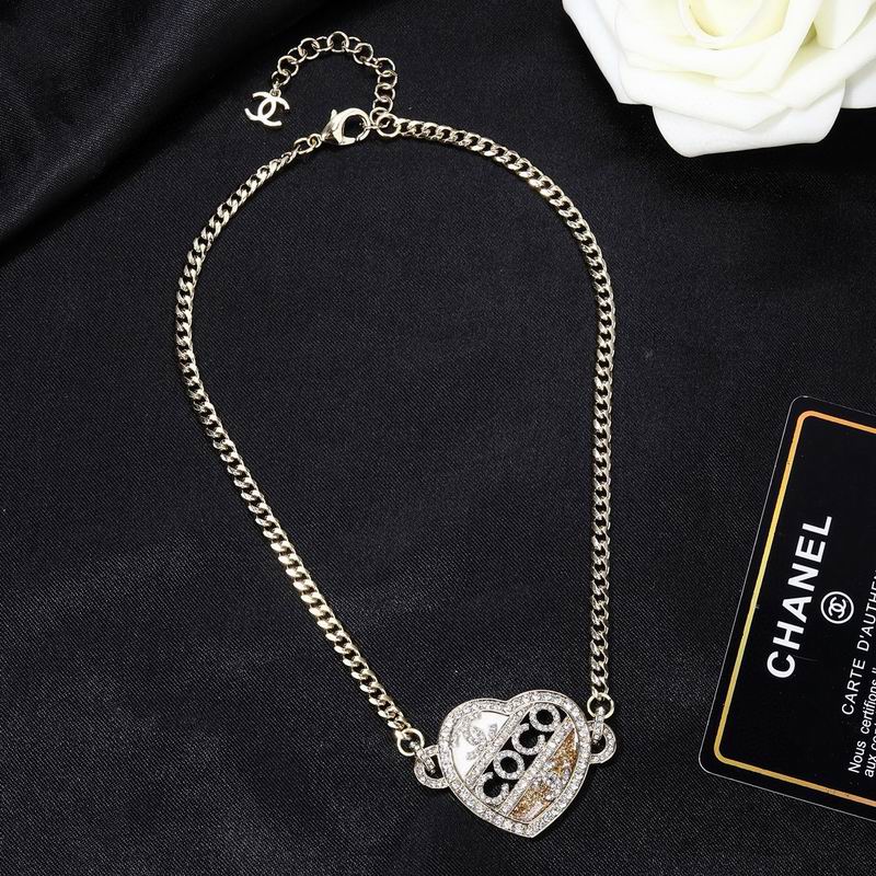 Chanel Necklace 04yxs47