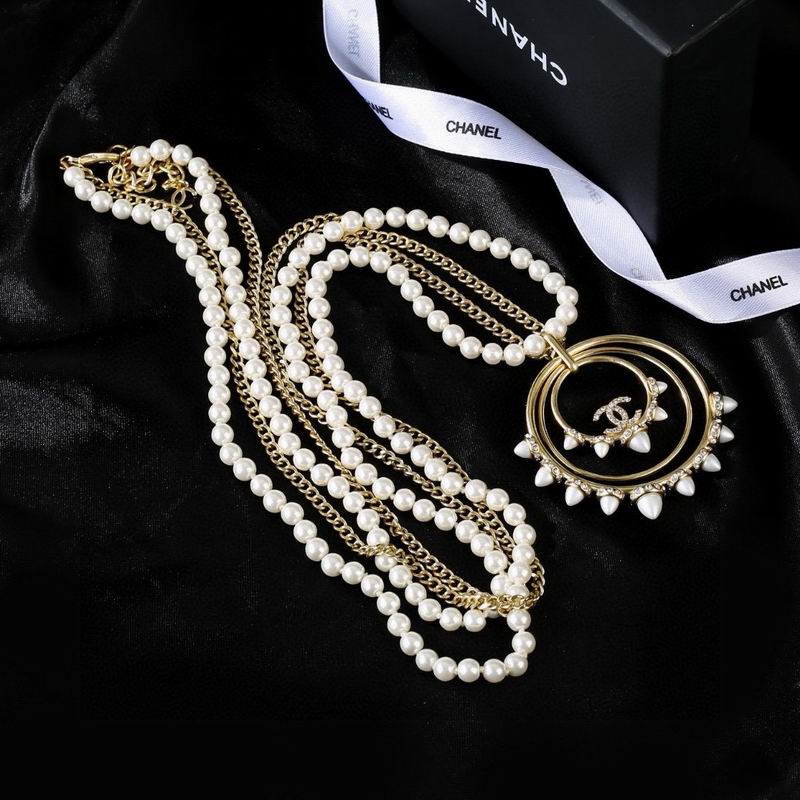 Chanel Necklace 05yxs210