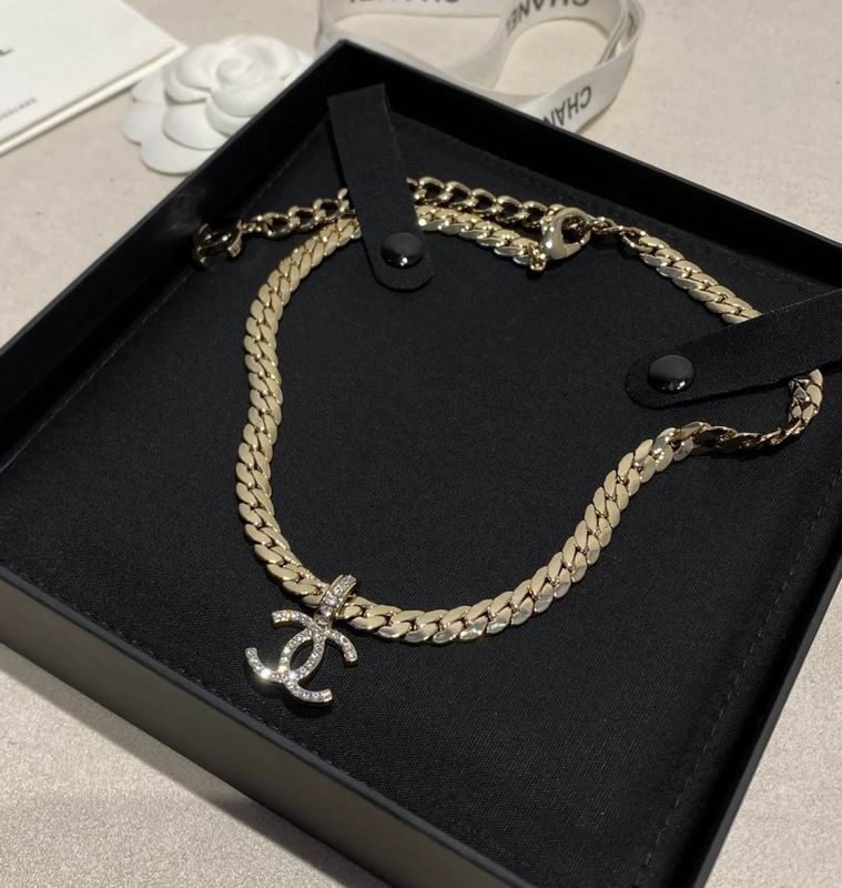 Chanel Necklace 08yxq21