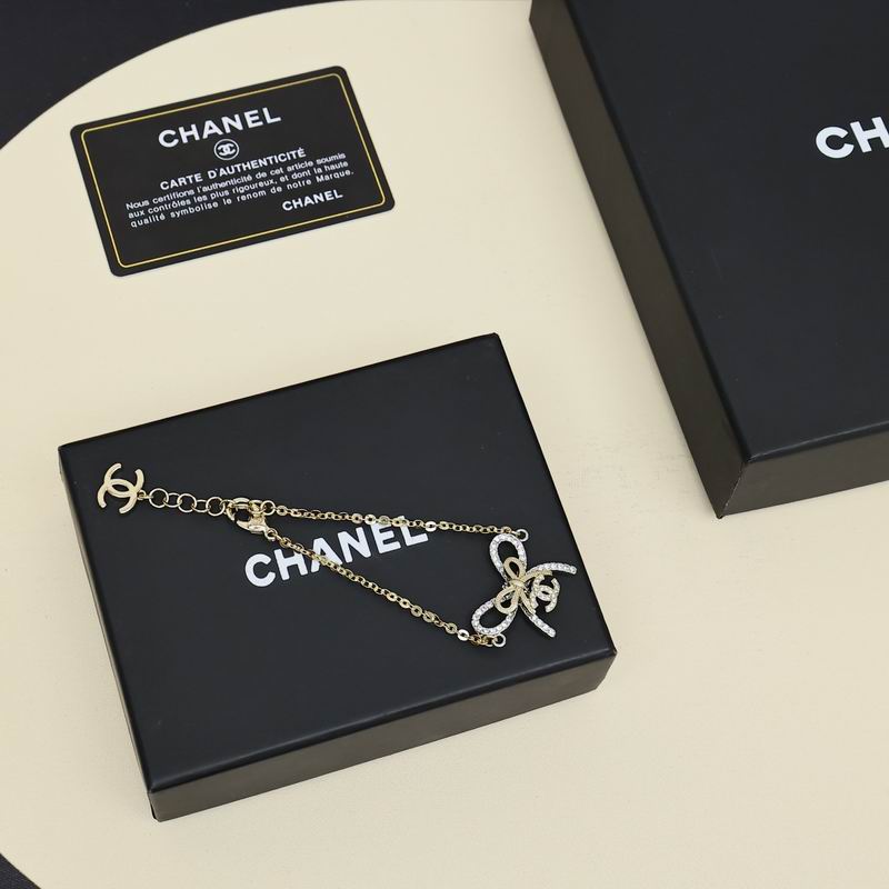 Chanel Necklace 10yxx114