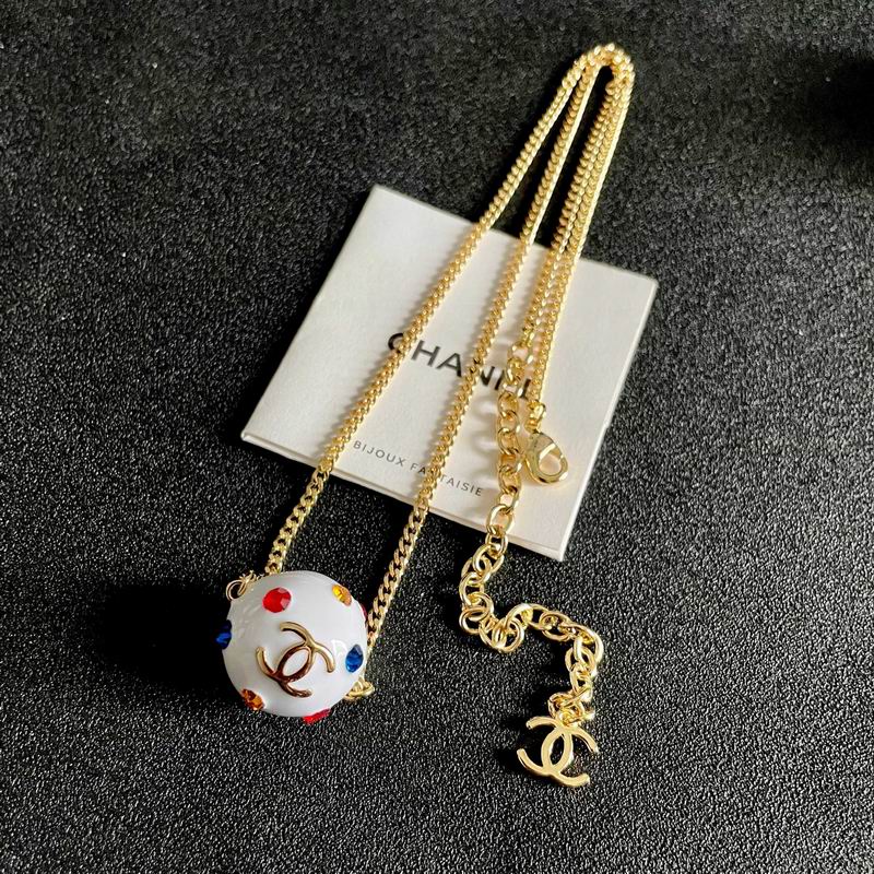 Chanel Necklace 10yxx67