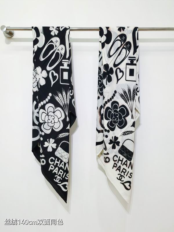 Chanel Scarf 140X140cm 70%羊绒30%真丝 E100818