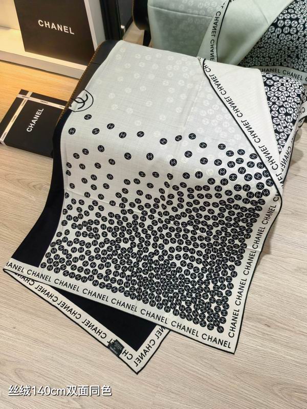 Chanel Scarf 140X140cm 70%羊绒30%真丝 E091118