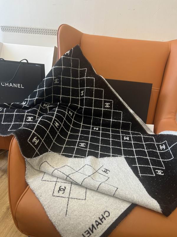 Chanel Scarf 195X70cm 95%绵羊毛5%聚酰胺 E102234