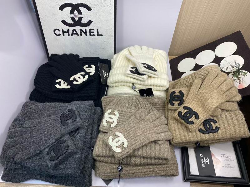 Chanel Scarf Hat Gloves dx04