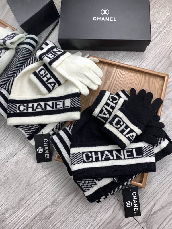 Chanel Scarf Hat Gloves hm12