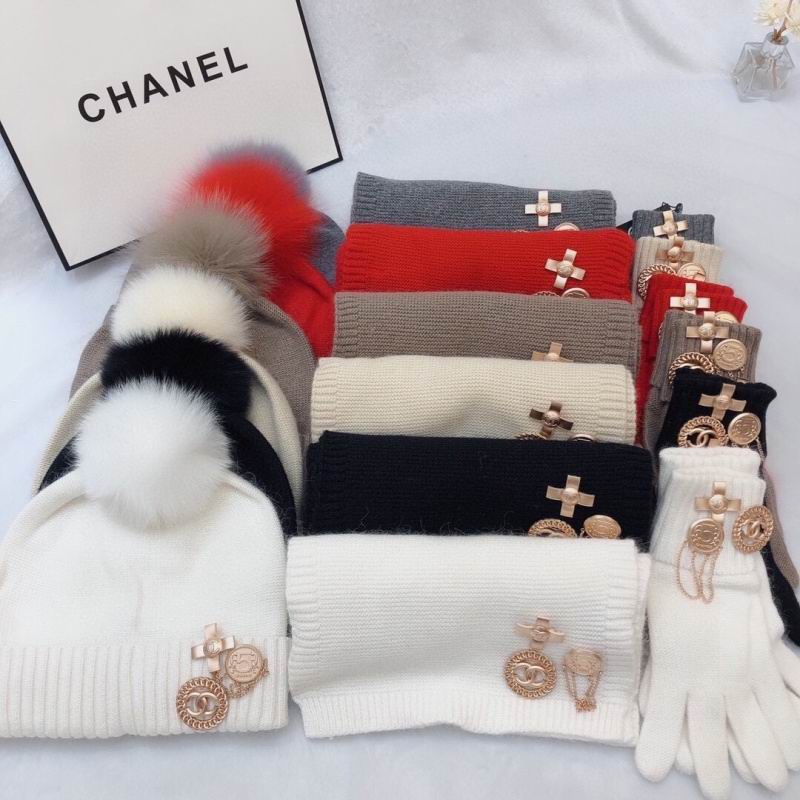 Chanel Scarf Hat Gloves hm06