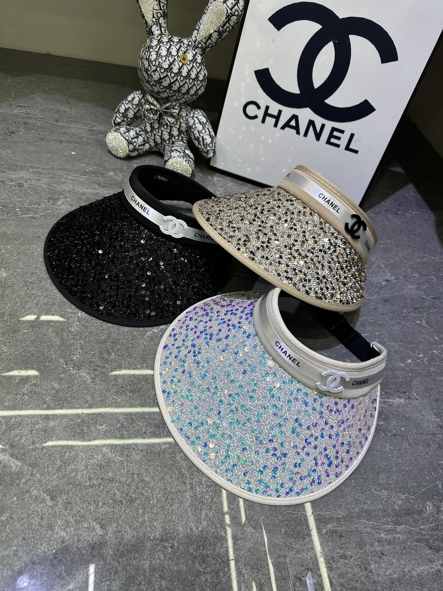 Chanel Visor dx84