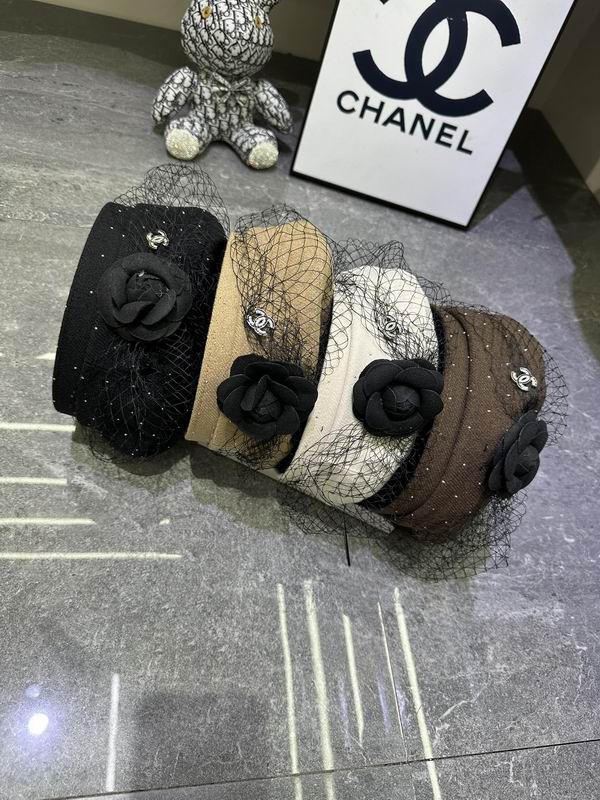 Chanel beret dx37