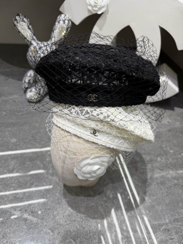 Chanel beret dx09