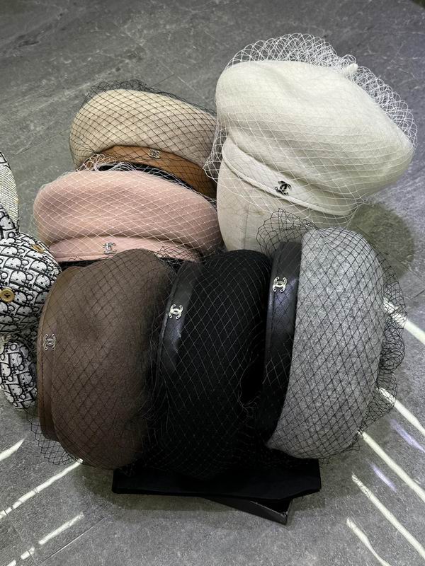 Chanel beret dx36