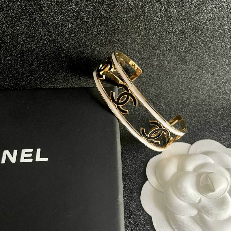 Chanel bracelet 05yxh16