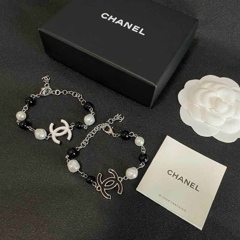 Chanel bracelet 07yxh03