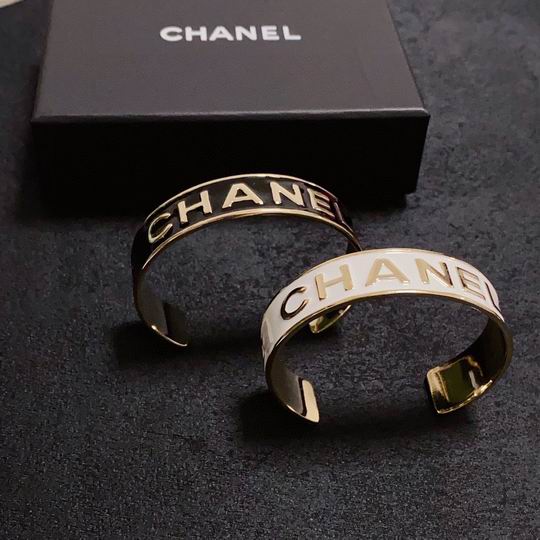 Chanel bracelet 12lyh26