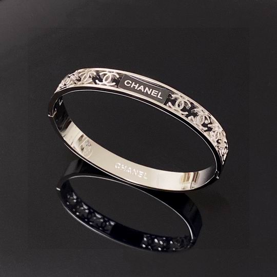 Chanel bracelet 12lyh44