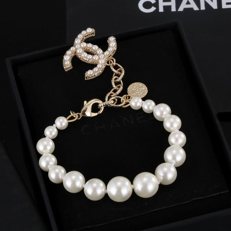 Chanel bracelet 3lyx65